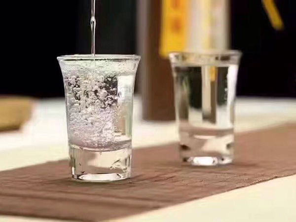 袁氏麓峰現(xiàn)代農(nóng)業(yè)有限公司,長(zhǎng)沙袁酒原材料基地管理,袁酒生產(chǎn),酒類銷售哪里好